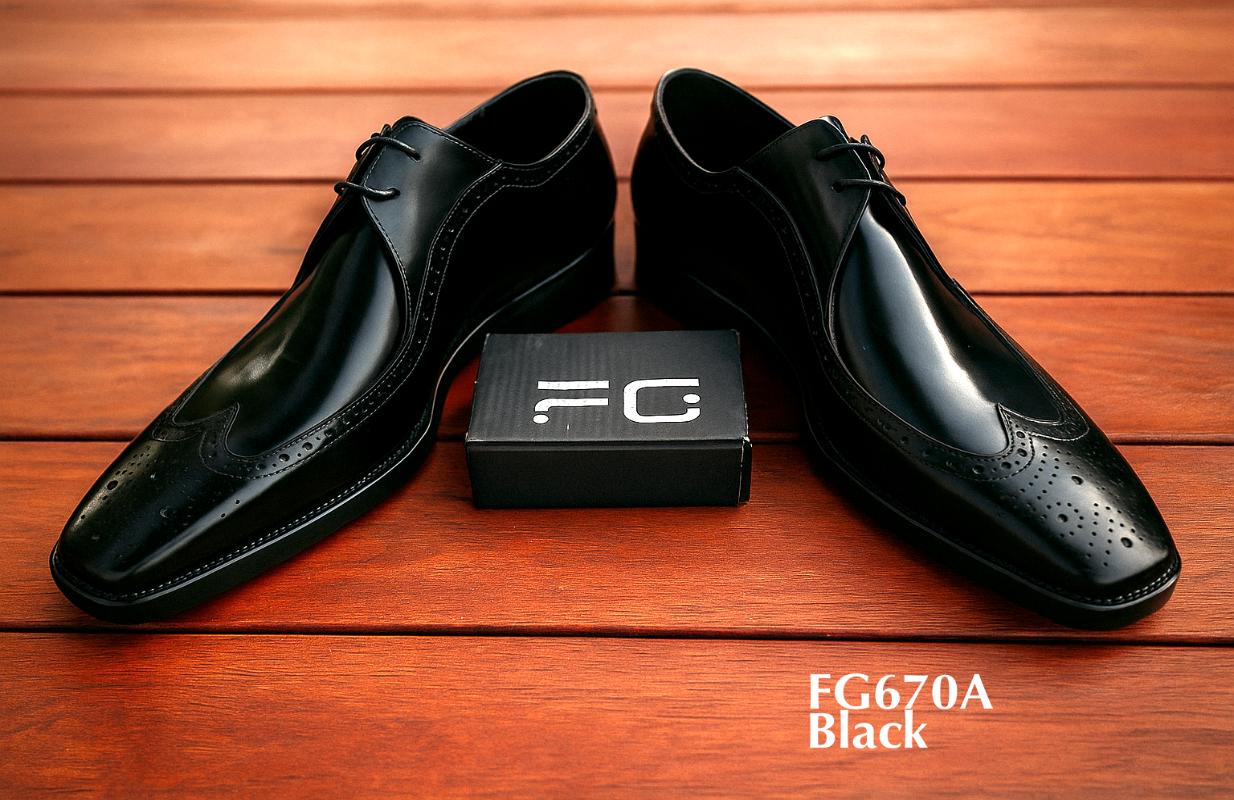 Zapato Voll-Brogue de charol para hombre