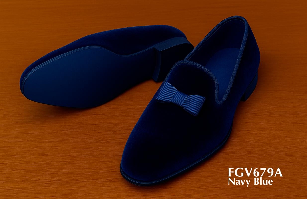 zapato de terciopelo azul con lazo azul